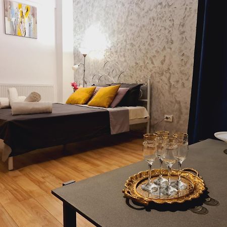 Ultracentral 5* Boutique Hotel Style Apartment. Brand New. 2 Rooms. Spacious. Free Parking Κλουζ-Ναπόκα Εξωτερικό φωτογραφία