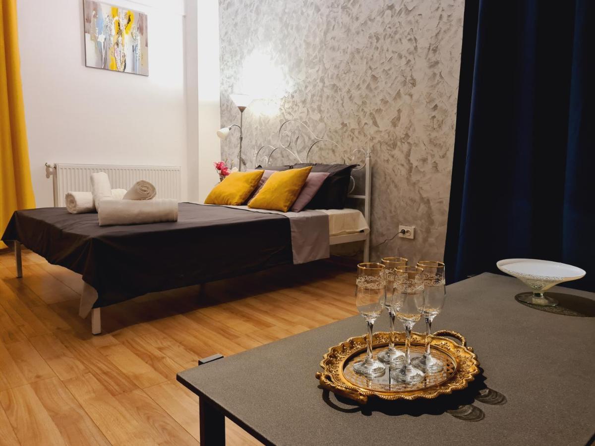 Ultracentral 5* Boutique Hotel Style Apartment. Brand New. 2 Rooms. Spacious. Free Parking Κλουζ-Ναπόκα Εξωτερικό φωτογραφία