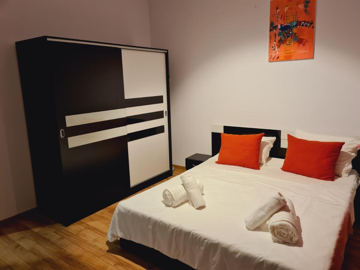 Ultracentral 5* Boutique Hotel Style Apartment. Brand New. 2 Rooms. Spacious. Free Parking Κλουζ-Ναπόκα Εξωτερικό φωτογραφία