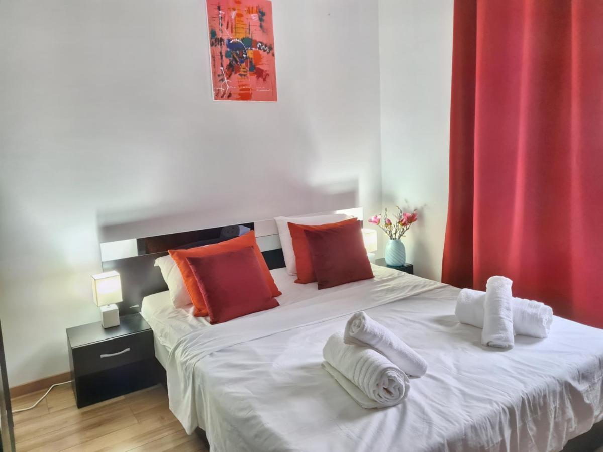 Ultracentral 5* Boutique Hotel Style Apartment. Brand New. 2 Rooms. Spacious. Free Parking Κλουζ-Ναπόκα Εξωτερικό φωτογραφία