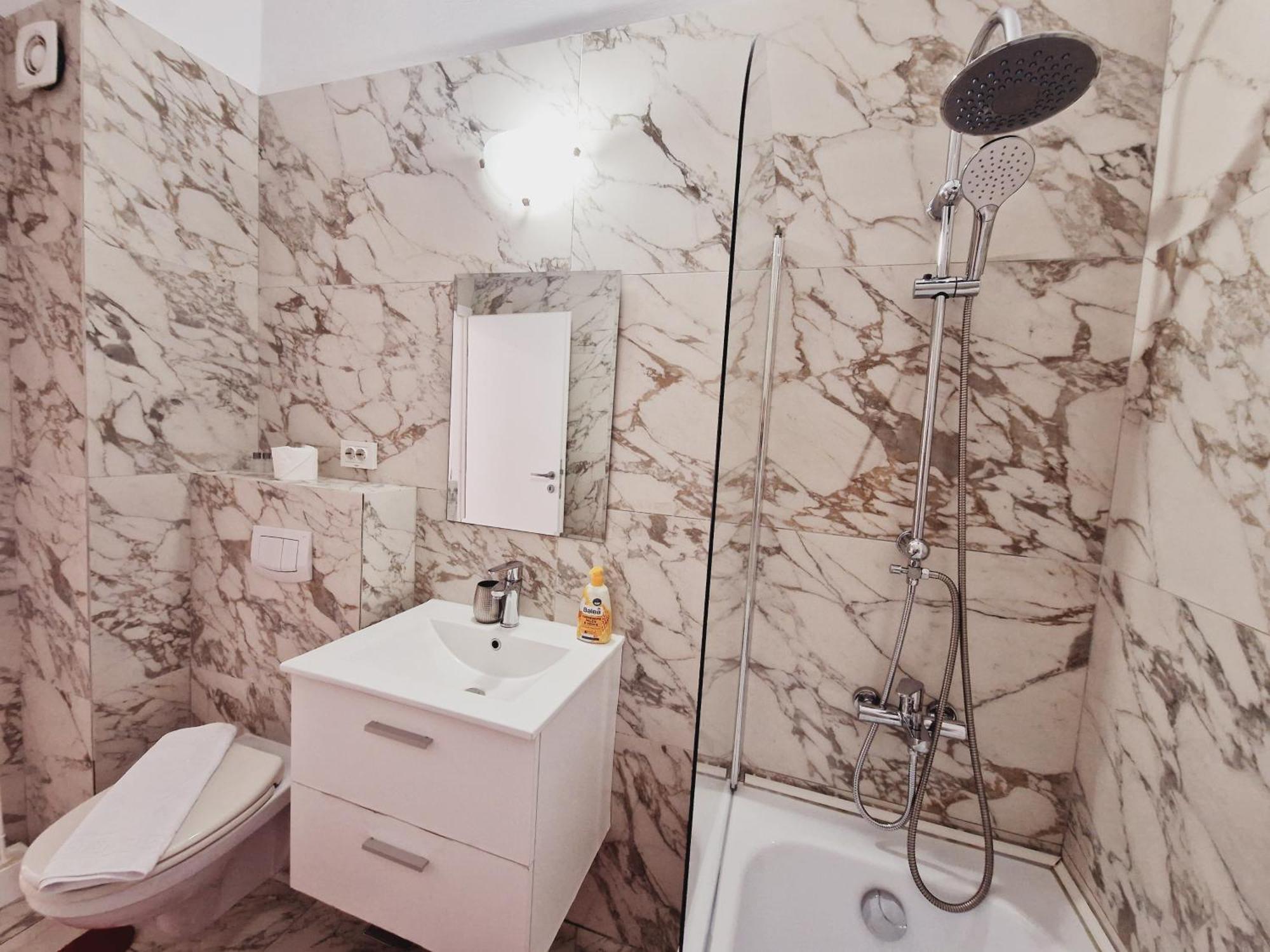 Ultracentral 5* Boutique Hotel Style Apartment. Brand New. 2 Rooms. Spacious. Free Parking Κλουζ-Ναπόκα Εξωτερικό φωτογραφία